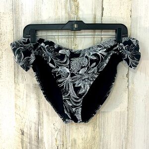 Time and Tru | Floral Black and White Hip Cut Bikini Bottoms Only Plus 1X 16/18